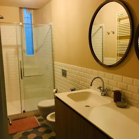 Apartament Charming *